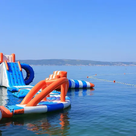 Apartment With A Swimming Pool Kastel Luksic, - 22983 Kastela