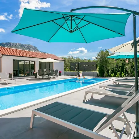 With A Swimming Pool Kastel Luksic, - 22983 Apartment Kastela