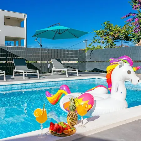 With A Swimming Pool Kastel Luksic, - 22983 Apartment Kastela
