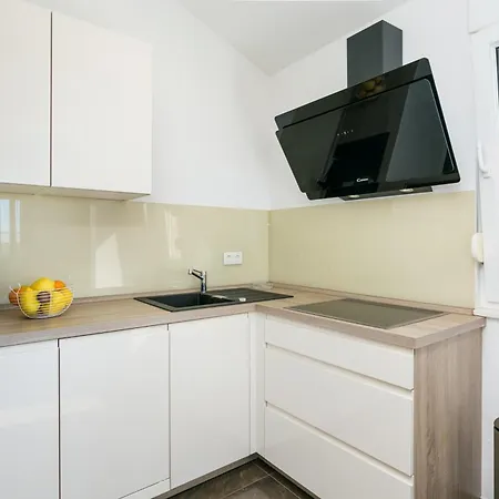 With A Swimming Pool Kastel Luksic, - 22983 Apartment